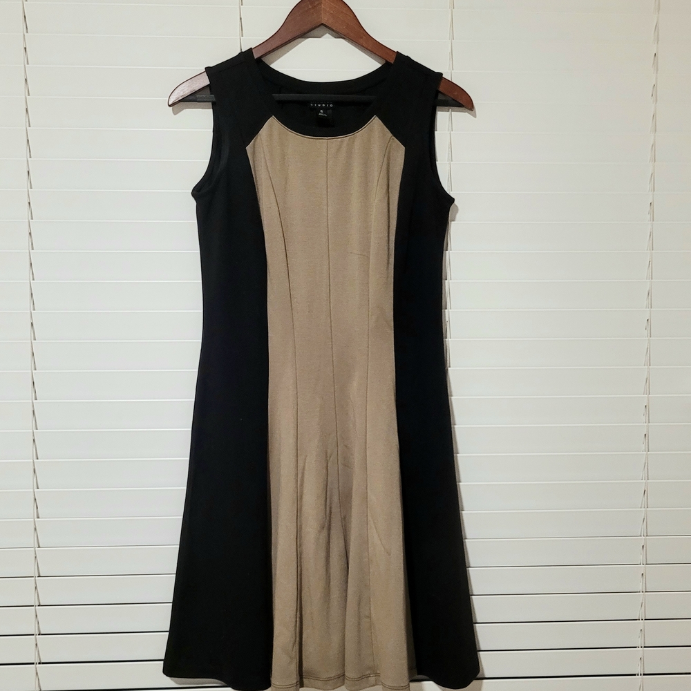 EnFocus Studio Black and Tan A-Line Midi Dress